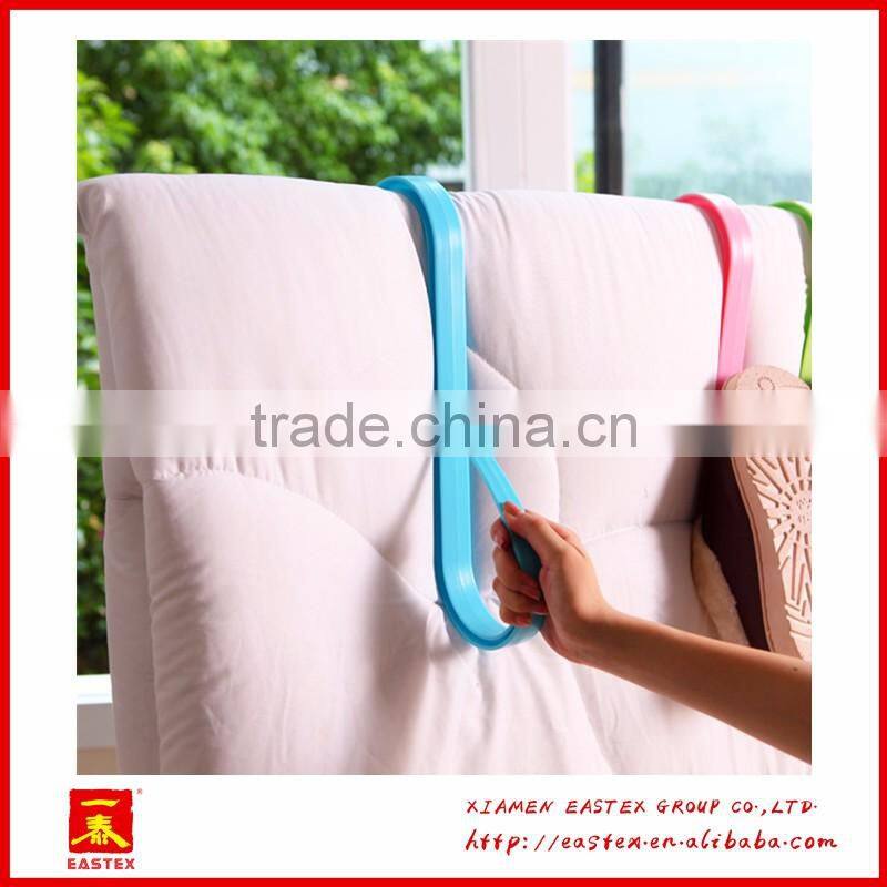 Extra strong and multipurposed S shaped quilt and pillow fixation hanger hook