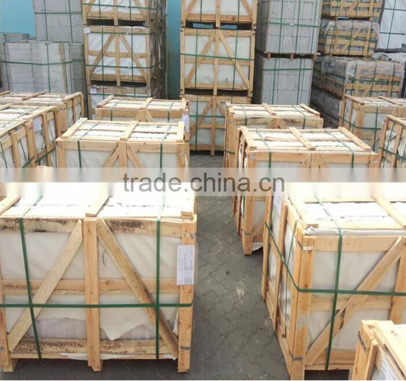 animal sculptures laminating kitchen top granite slab