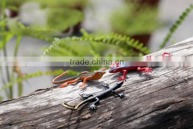 2016 DIY plastic gecko wall decor for Micro Landscape