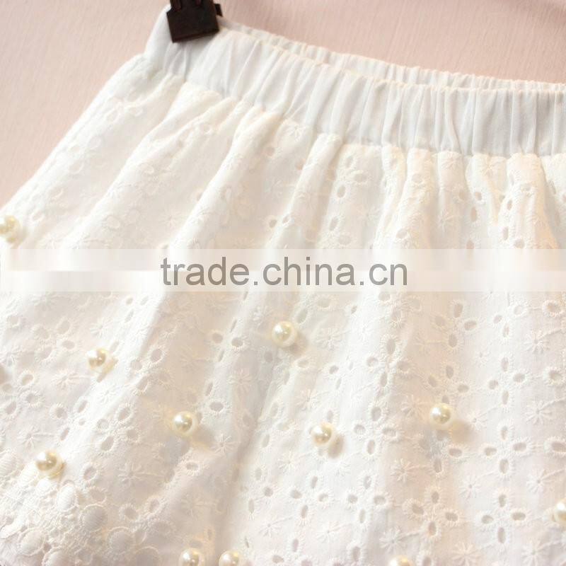 New Korean Cute Baby Girl Beaded Clothes Shorts 2016 New Summer Girl Ivory Corchet Pearl Pants Lovely Little Girl Short Pants