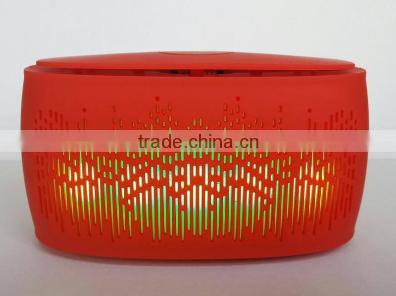 Whosale factory price led light bluetooth speaker