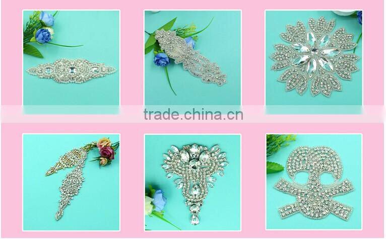 HC-4530 Hechun Hand Made Sew White Flower Wedding Dress Crystal Sash