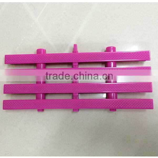 Plastic grille for swimming pool