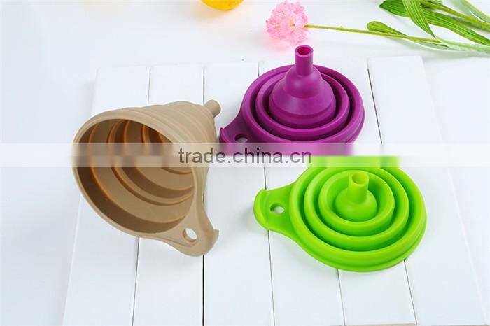 Beautiful And Portable/Mini Kitchen Collapsible/Folding/Foldable silicone funnel
