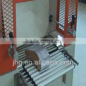 Automatic L-bar shrink wrap machine