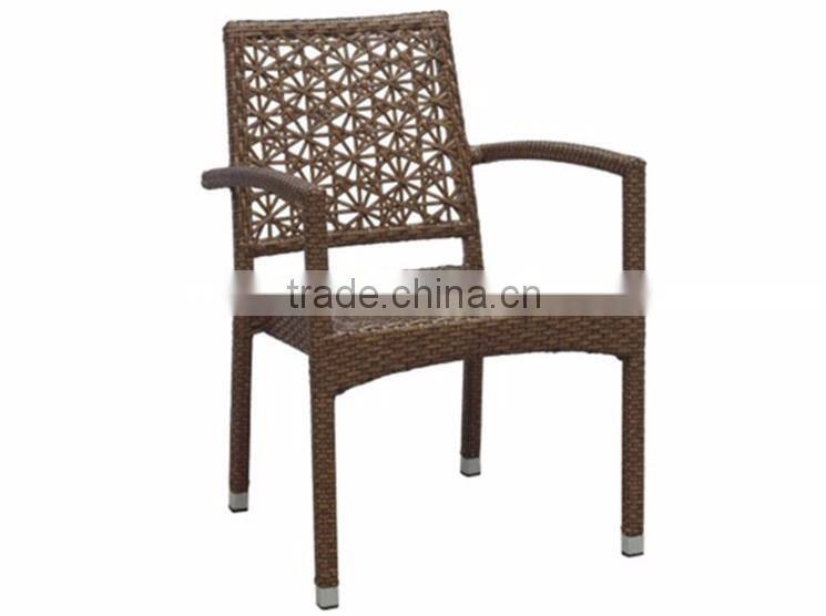 Black unfolding outdoor rattan chair with arms