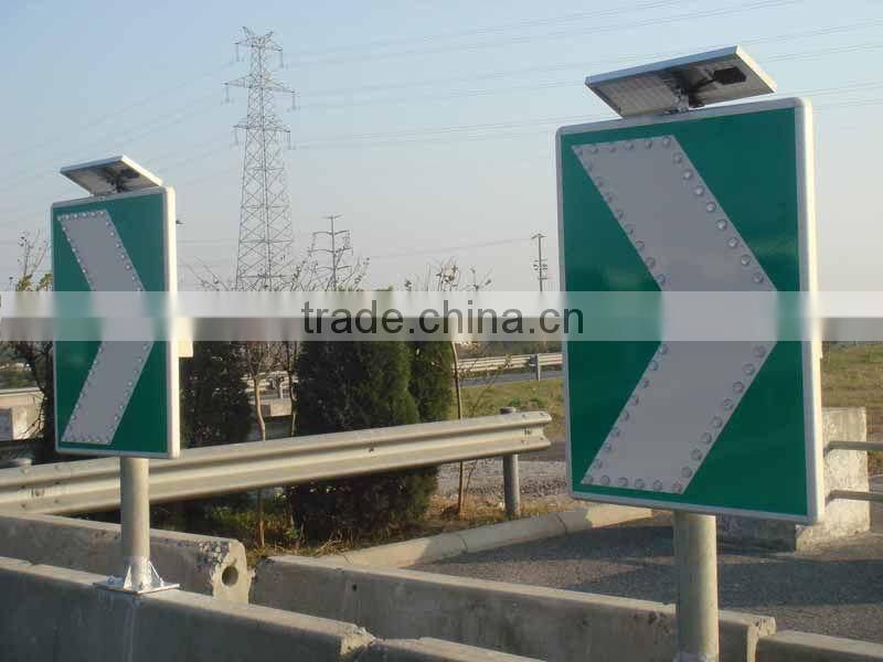 Solar Powered LED Pedestrian Traffic Signs
