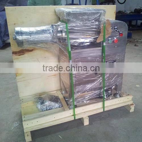 MDCM pigeon deboning machine