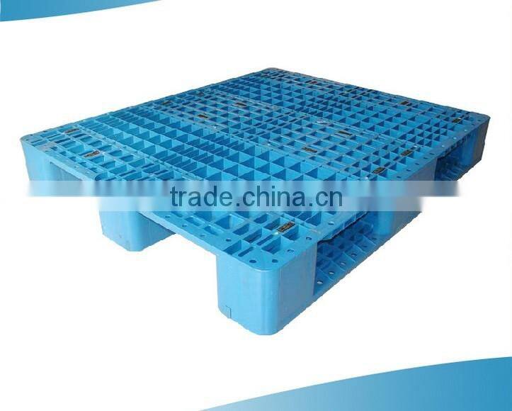 Customize OEM blow molding plastic pallet combined with 8 steel inside single faced plastic pallet