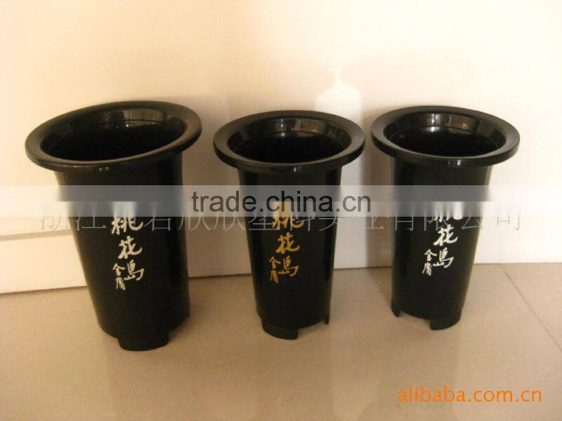 Round Plastic Flower Pot