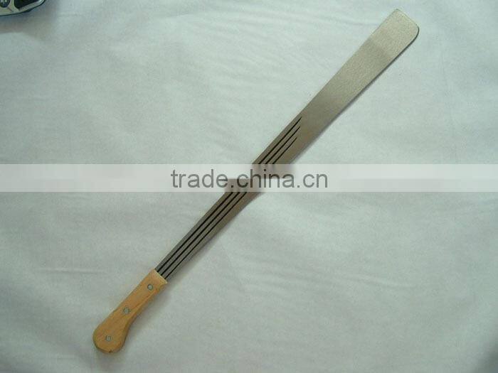 matchet with wood handle