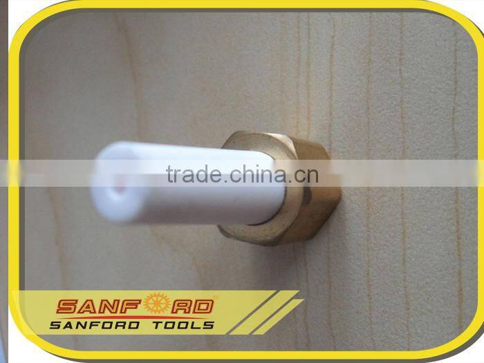 Portable sandblasting machine