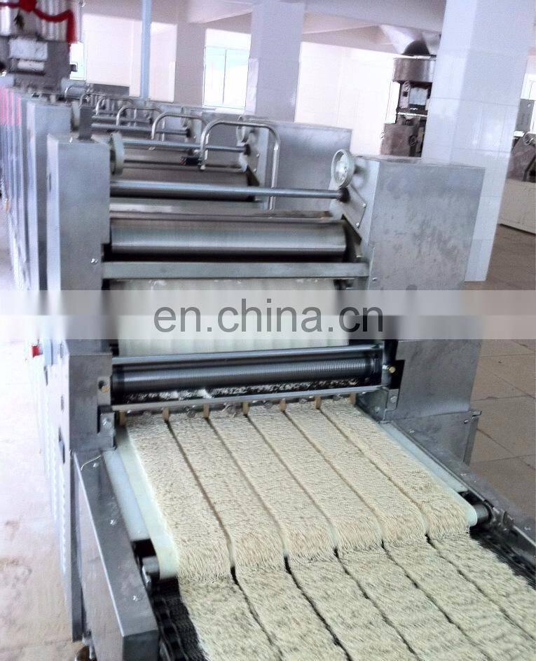 Commercial instant noodle vending machine/Stainless steel high efficiency instant noodle production line price