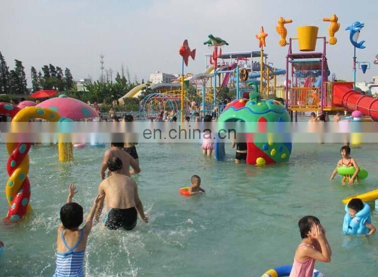 funny mini water park water spray gun toy