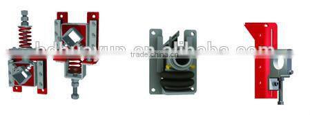 secondary belt cleaner heavy-duty carbide-tipped blades clean conveyor belt