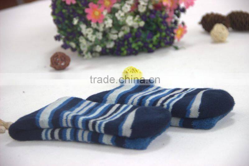 2015 new design custom mens both side sock room socks