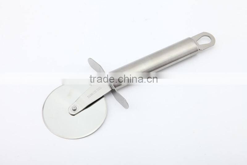 New design hot sale with high quality stainless steel pizza cutter