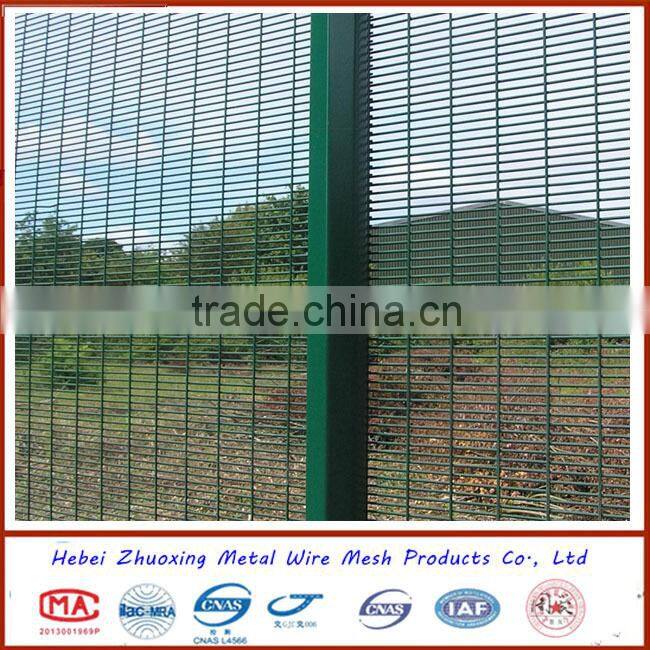 2015 358 security fence