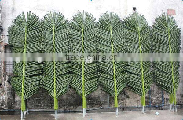 wholesale high quality plastic artificial palm tree leaves
