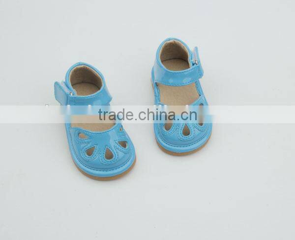 Skidproof Patent PU leather lovely toddler wholesale squeaky shoes