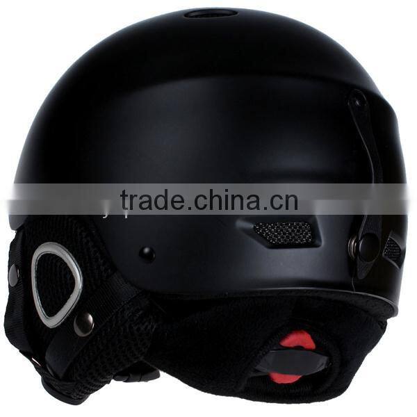 skiing helmet, ice skate helmet