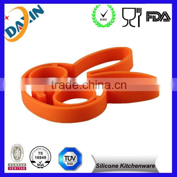2016 Cheap silicone egg rings / silicone rabbit pancake egg rings