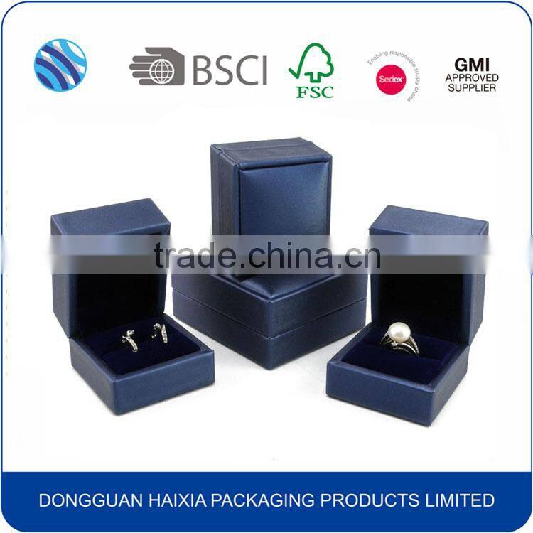 OEM decoration jewelry display design pu leather vintage jewelry box