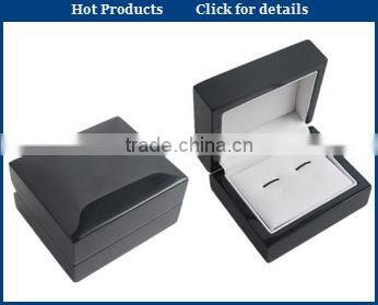 2015 hot fashion luxury wood cufflink box with traditional style