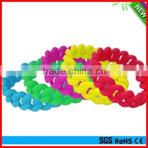 New and Fashion fancy bangles with best bangles quotes girls latest bangles