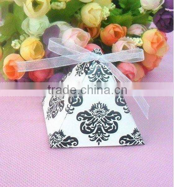 triangle candy boxes
