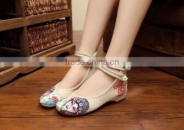 Women Casual Buckle Strap Old Beijing Shoes Pointed Toe Peiking Opera Embroidered Ladies Cotton Flats Oxford Sole No logos