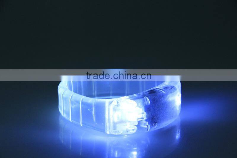 2015 hot Novelty custom led light bracelet