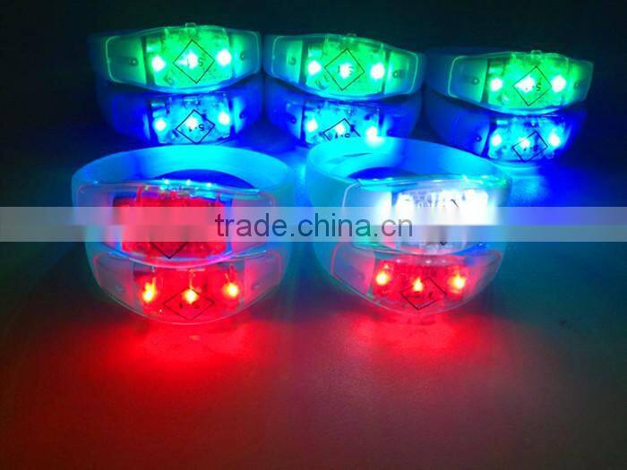 High Quality Custom LED Flashing Silicone Bracelet, LED Light Silicone Wristband