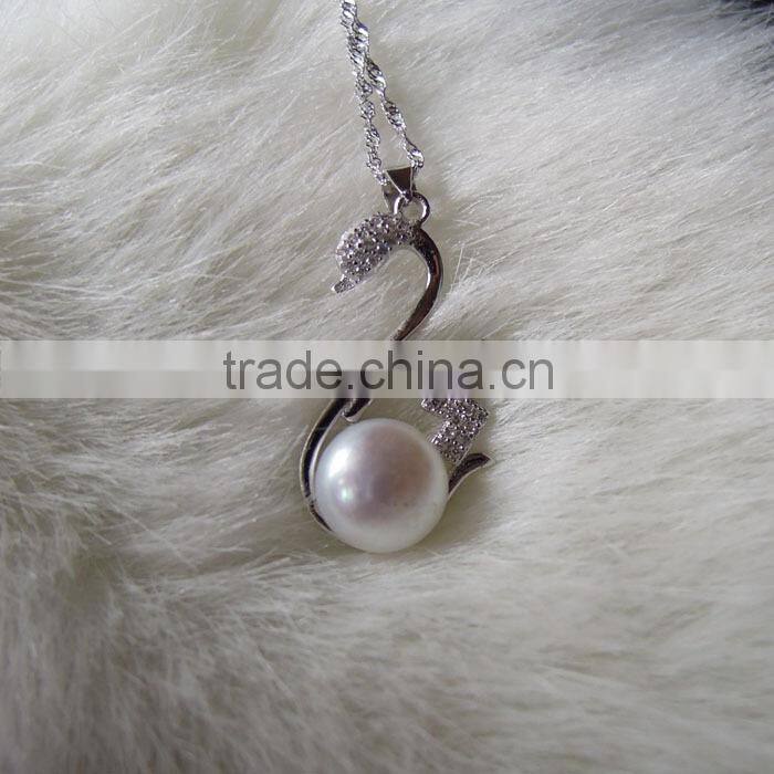 new fashion goose pendant necklace with pearl hot sale