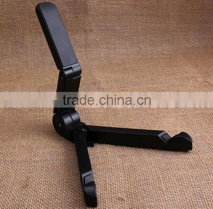 Wholesale Foldable Triangle Tablet Holder for iPad, Foldable Lazy Mobile Phone Table Holder
