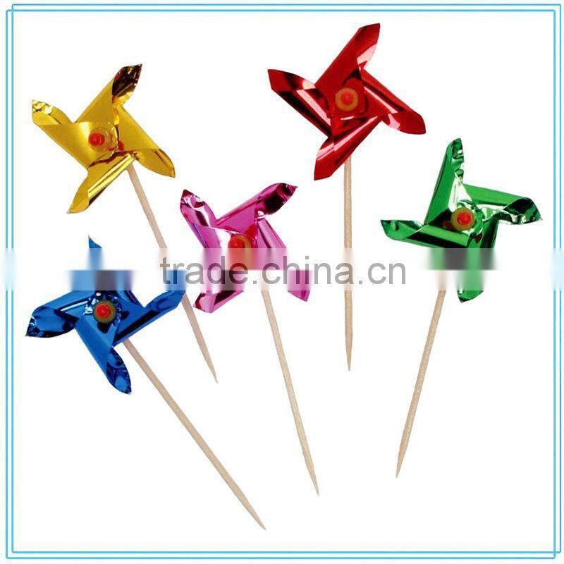 Decorated wooden toothpicks