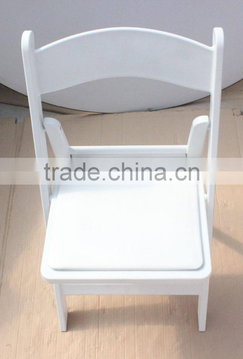 Elegant Folding & Padded Resin Wimbledon Chair