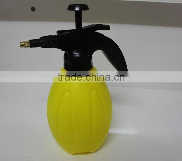 2L sprayer for gardent use,flower water sprayer,practical sprayer easy to use