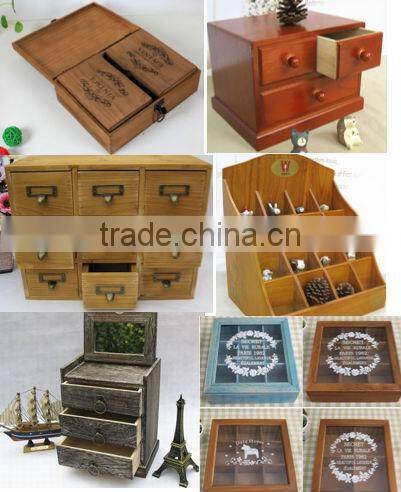 Classical brown wooden tissue box