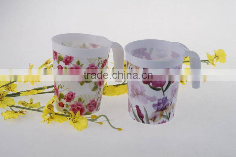 PP Colorful FDA Plastic Drinking Cup with Handle