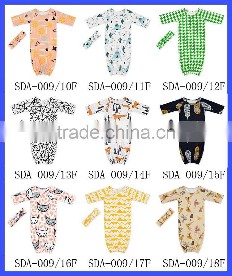 Stylish Little Boys&Girls Clothing Boutique Printing Pattern Baby Outdoor Sleeping Bag With Bow Headband Casual Suit Set