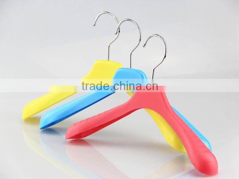 IMY-505 yellow plastic multipurpose hanger for childrens