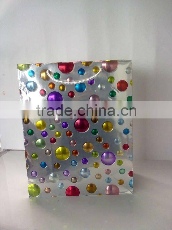 paper gift bag with multi-lens film