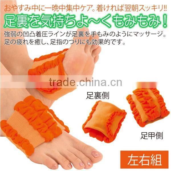 KATSUNO-SHIKI MOMI MOMI Foot Compressing Massage and Relaxing Shaper