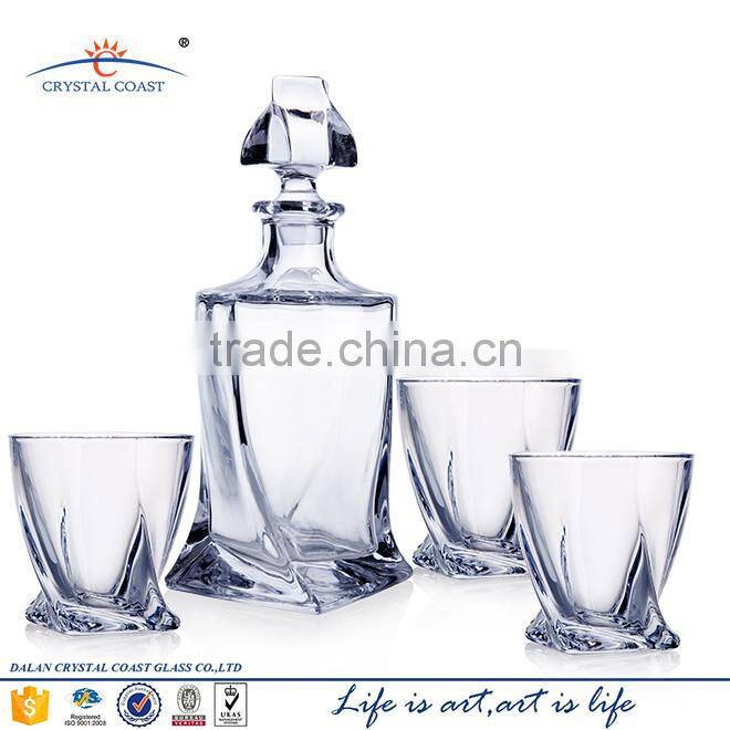 High end machine-made clear glass wine decanter for table top