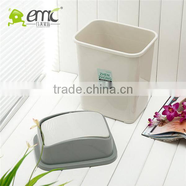 public plastics dustbin with cover
