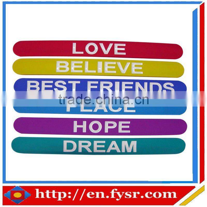 2013 hot seller silicone wristbands,de silicona pulseras bofetada custom logo printing are available