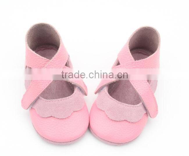 Low MOQ popular wholesale soft leather baby shoes