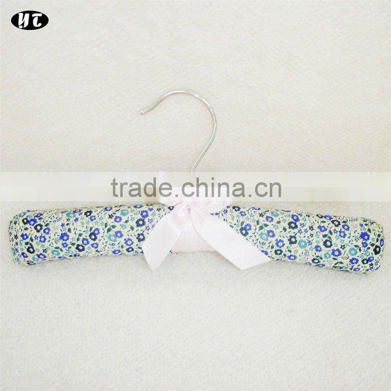 JN283satin padded hanger for clothes