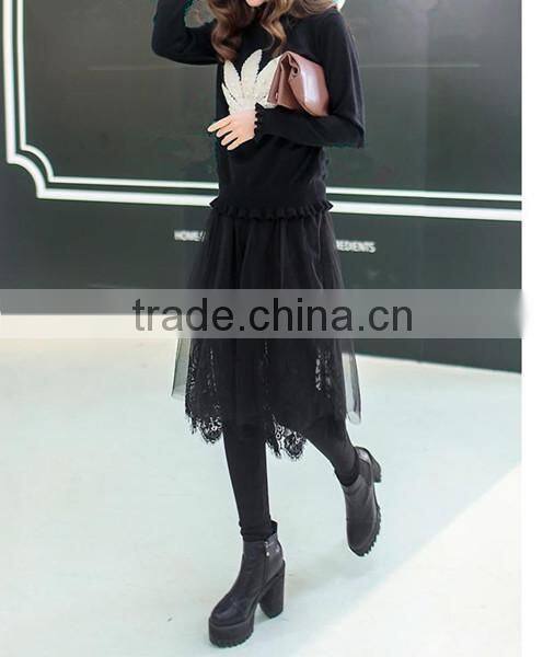 The fashion leisure trousers skirt lace yarn